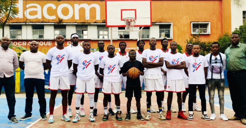 Championnat provincial de basket-ball : défait face à Mont-Carmel, The Young voit son parcours s’arrêter en phase des groupes