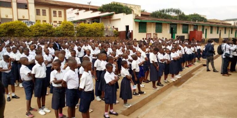 Beni/Éducation : les enseignants lèvent leur mouvement de grève à Mangina