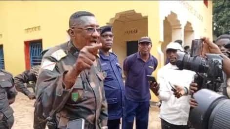 Violences au Nord-Kivu : Le Colonel Alain Kiwewa blâme le soutien rwandais