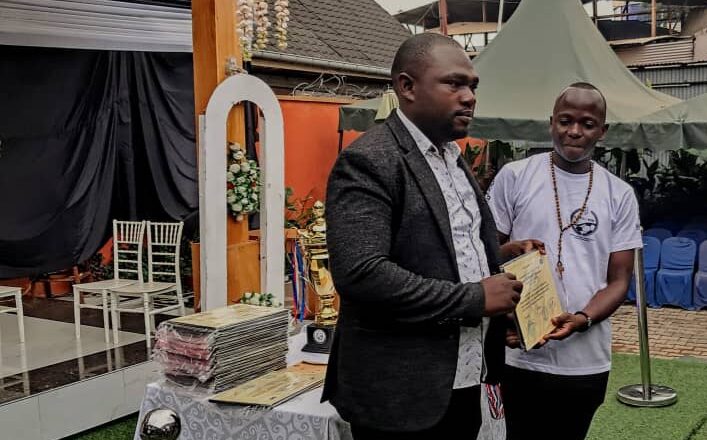 Nord-Kivu/Football : l’AC Capaco honoré par l’AJSC/Beni, un brevet dédié au député national Atsongya Kiyaya Elvis