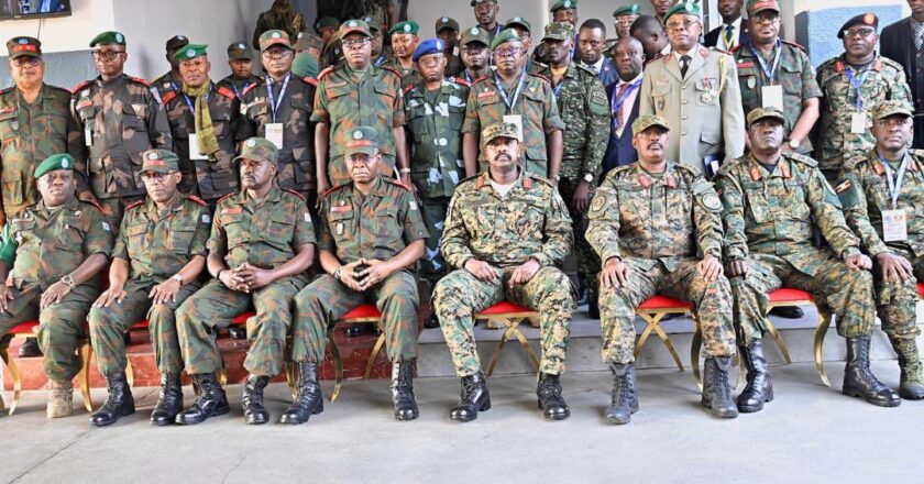 Le général Kainerugaba en visite officielle à Kinshasa pour renforcer la coopération militaire entre la RDC et l’Ouganda