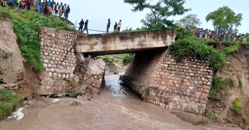 Beni : l’effondrement des ponts plonge la population dans la détresse à Ruwenzori